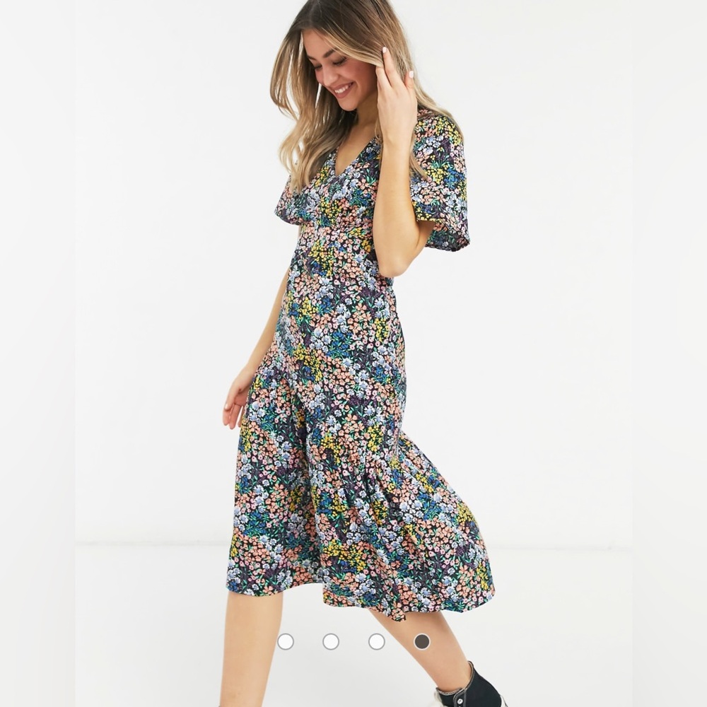 NWT New Look Tier Hem Midi Dress Mixed Ditsy Floral US 2 - Picture 4 of 4